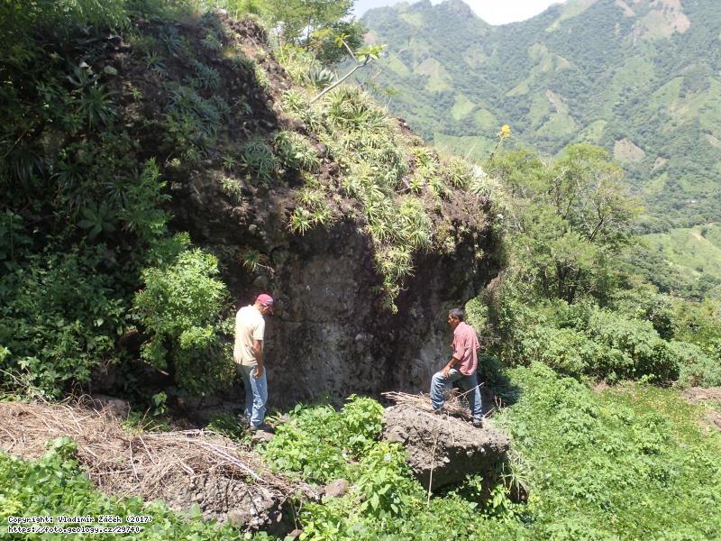 Fotografie Piedra Orocuina, lokalita geoparku R�o Coco: Piedra Orocuina, lokalita geoparku R�o Coco, Nikaragua, 