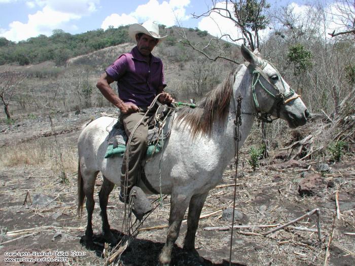 Fotografie Zitky pi mapovn, Jinotega: Obrzky z geologickho mapovn v okol msta Jinotega, Nikaragua, 