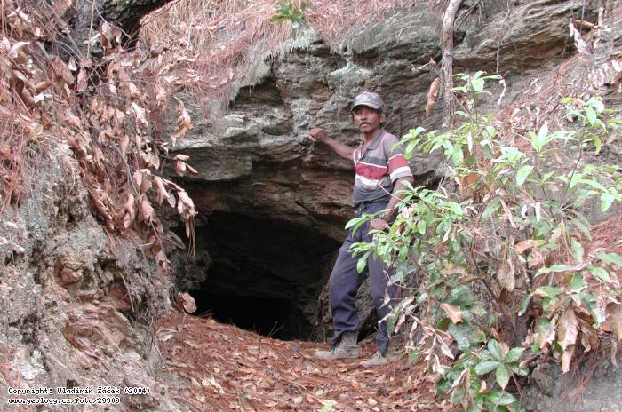 Photo Abandoned gold mine near Macuelizo: Abandoned gold mine near Macuelizo in northern Nicaragua, 