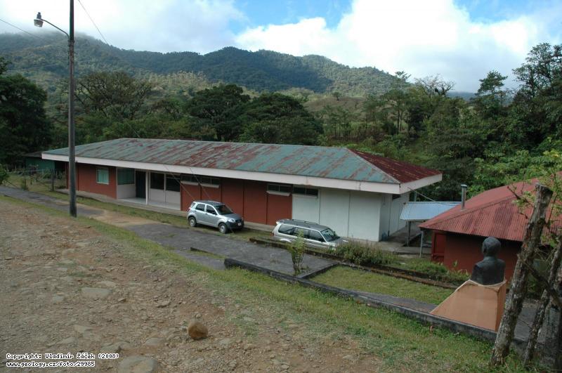 Photo Accommodation on the edge of the forest: Accommodation on the edge of the forest, Bajo La Paz, Costa Rica, 