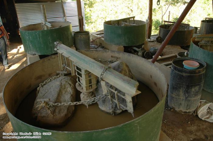 Photo Gold amalgamation mill: Gold amalgamation mill, Juntas, Costa Rica, 