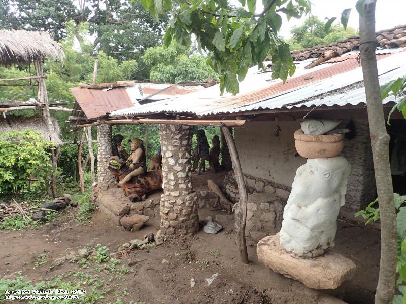 FOTO Artefakty lidového umělce: Artefakty lidového umělce z komunity Aguas Calientes, Somoto, Nikaragua, Aguas Calientes Fotografie Artefakty lidového umělce: Artefakty lidového umělce z komunity Aguas Calientes, Somoto, Nikaragua, Aguas Calientes