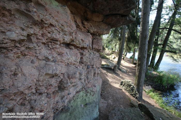 Fotografie Odlezelsk jezero: Odlezelsk jezero s vchozy slepenc na behu, 