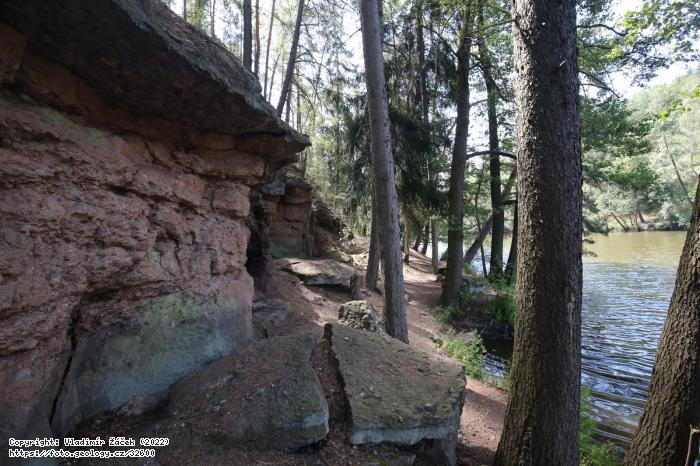 Fotografie Odlezelsk jezero: Odlezelsk jezero s vchozy slepenc na behu, 