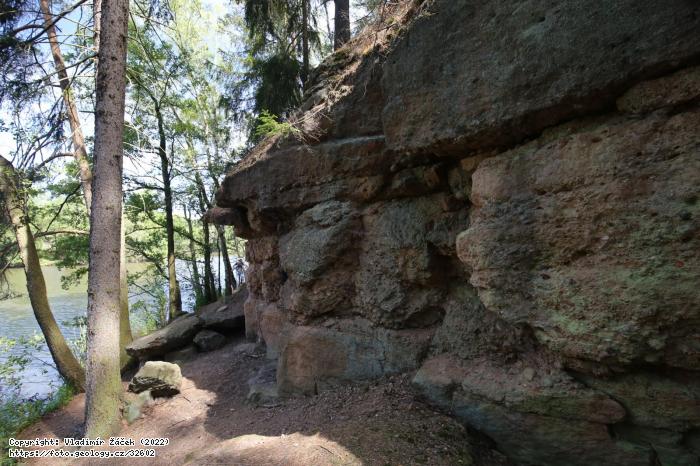 Fotografie Odlezelsk jezero: Odlezelsk jezero s vchozy slepenc na behu, 