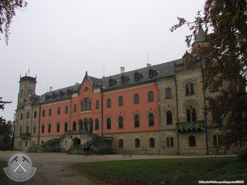 Fotografie Z�mek: Z�mek, Radost�n u Sychrova