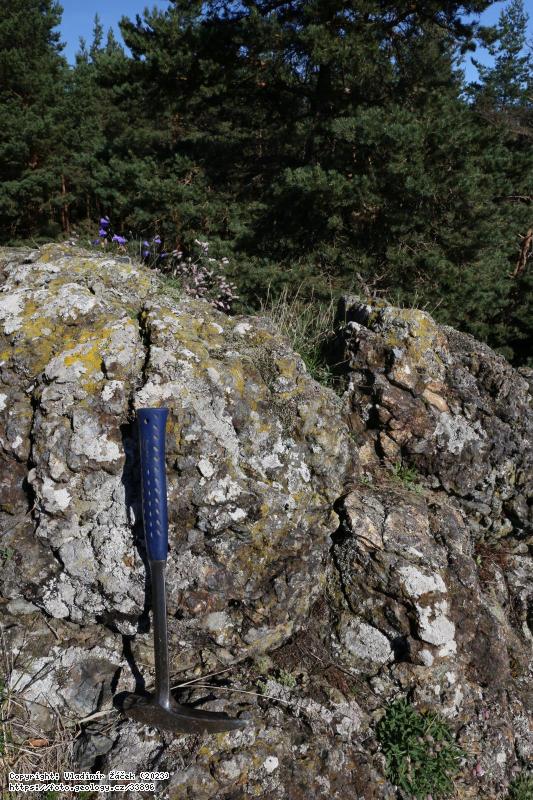 Fotografie Dominova skalka: Dominova skalka - v�choz serpentinitu, Dominova skalka