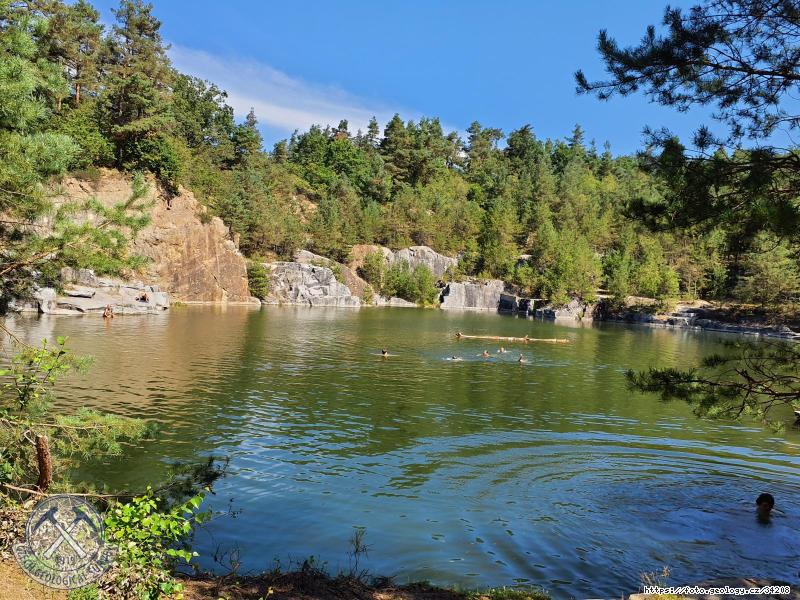 Fotografie : Opu�t�n� kamenolom Defurovy La�any, 