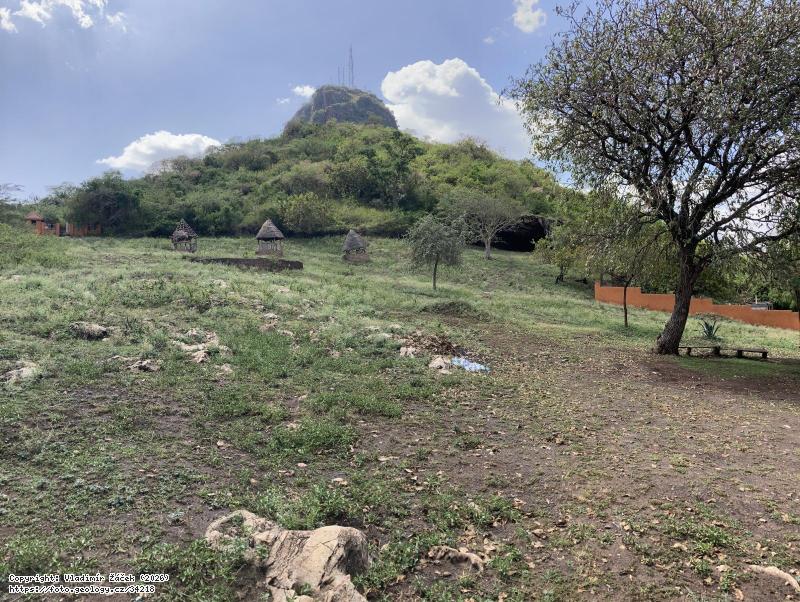 Fotografie Tororo tower, Uganda: Karbonatitov� v� Tororo tower ve v�chodn� Ugand�, 