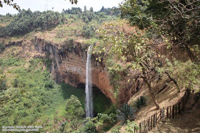 Fotografie Vodop�dy Sipi, Uganda: Vodop�dy Sipi na svaz�ch Mt. Elgon ve v�chodn� Ugand�, 