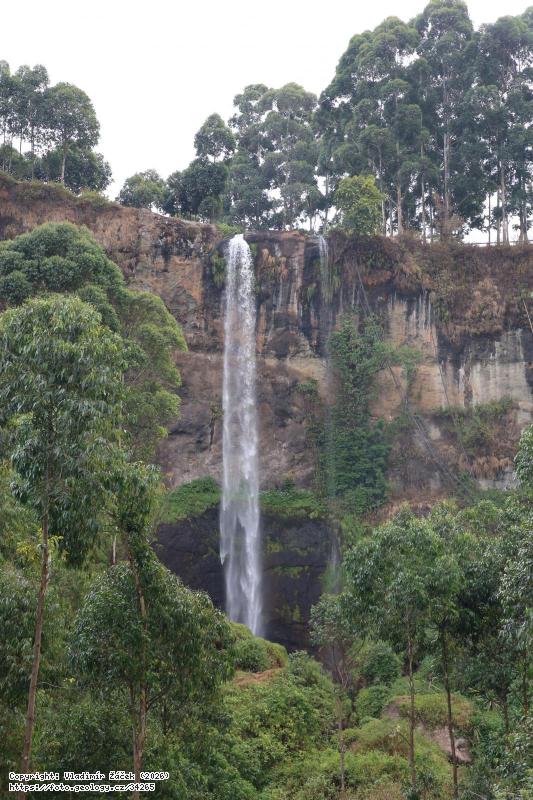 Fotografie Vodop�dy Sipi, Uganda: Vodop�dy Sipi na svaz�ch Mt. Elgon ve v�chodn� Ugand�, 