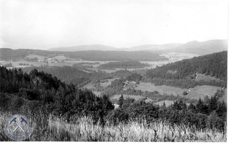 Fotografie Pravob�e�n� �doln� svah Otavy: Pravob�e�n� �doln� svah Otavy, SZ od Rej�tejna
