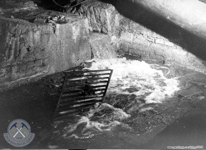 Fotografie : Detail vtoku vody z jmy V., Krlovsk Po