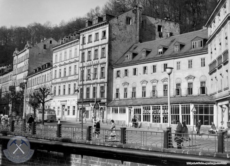 Fotografie : D�m Var�ava, Karlovy Vary