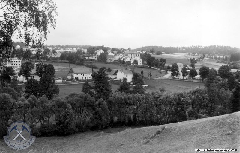 Fotografie : Konec zdr�e p�ehr.profilu Stanovice s obc� Pila, pohled z lev�ho b�ehu., Pila