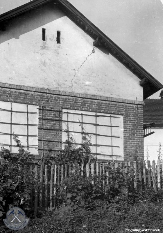 Fotografie : Klna u domu .p.6 v Krmeln, zpadn stna - ttov stna nad odlunou oblast svanho zem., Krmeln