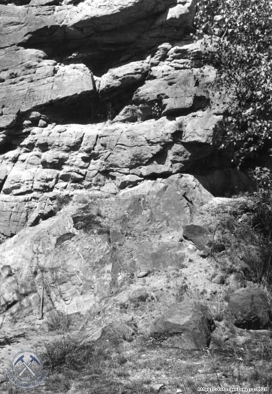 Fotografie : Geolog.reservace:Transgrese cenomanu p�es ordovik, Rab�tejnsk� Lhota