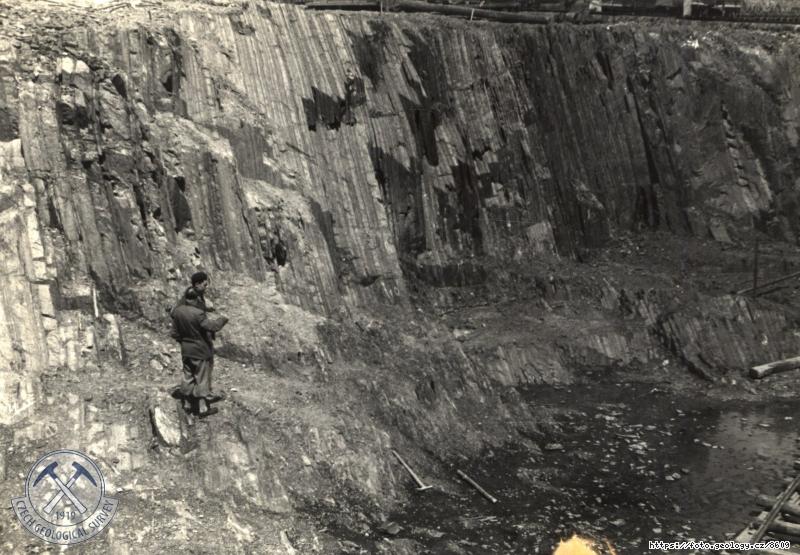 Fotografie : V�lom pro zakotven� lev�ho boku p�ehrady na Moravici. Kulmsk� b�idlice, Kru�berk