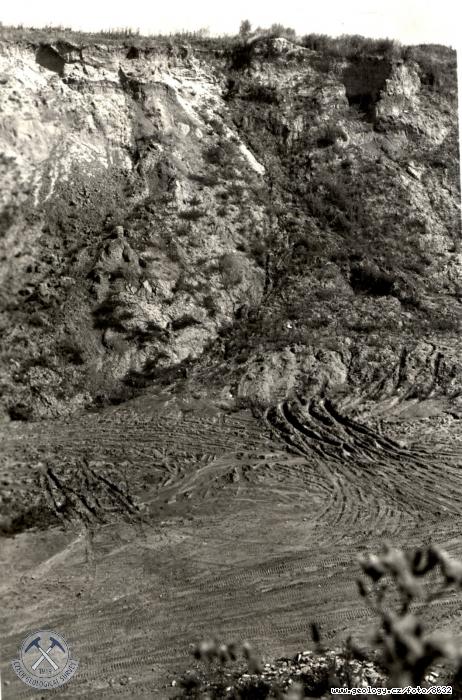 Fotografie : Panorama pskovny. Ledovcem nasunut kra tortonskch sln na kvartern sedimenty, Opava