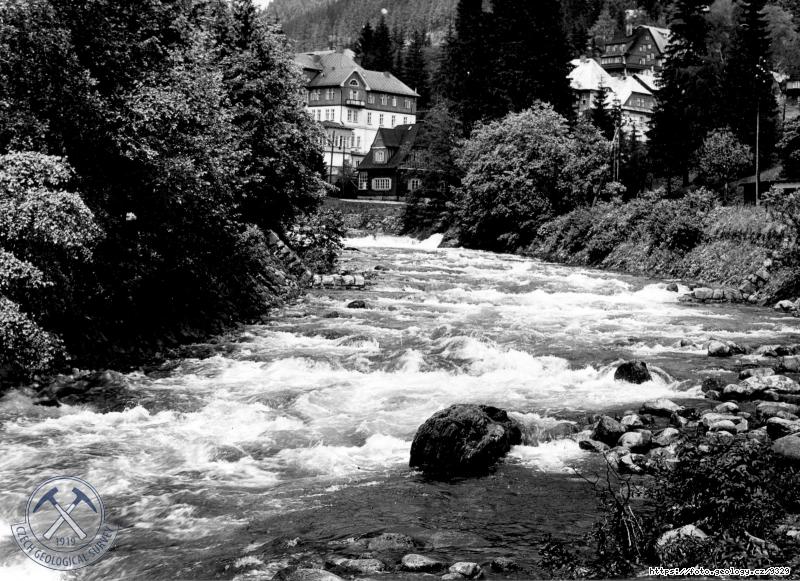 Fotografie : Koryto Labe, �pindler�v Ml�n