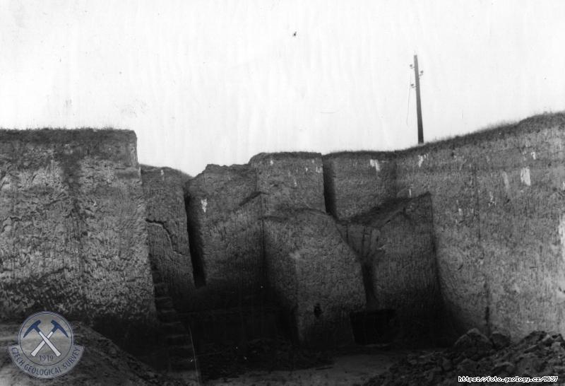 Fotografie : Spra�.komplex kruh.cihelny. St�.��st z�p.st�ny II.et�e. Komplex rissk�ch spra��- R1,R2,R3., Sedlec