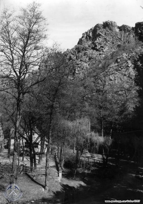 Fotografie : Algonkick bulinky v dol reckho potoka Dv skok., Doln Liboc